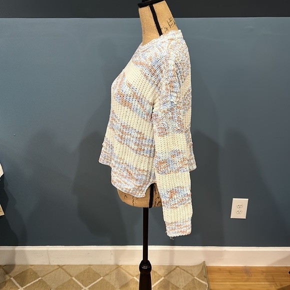 SO sweater size medium women’s - Picture 3 of 7